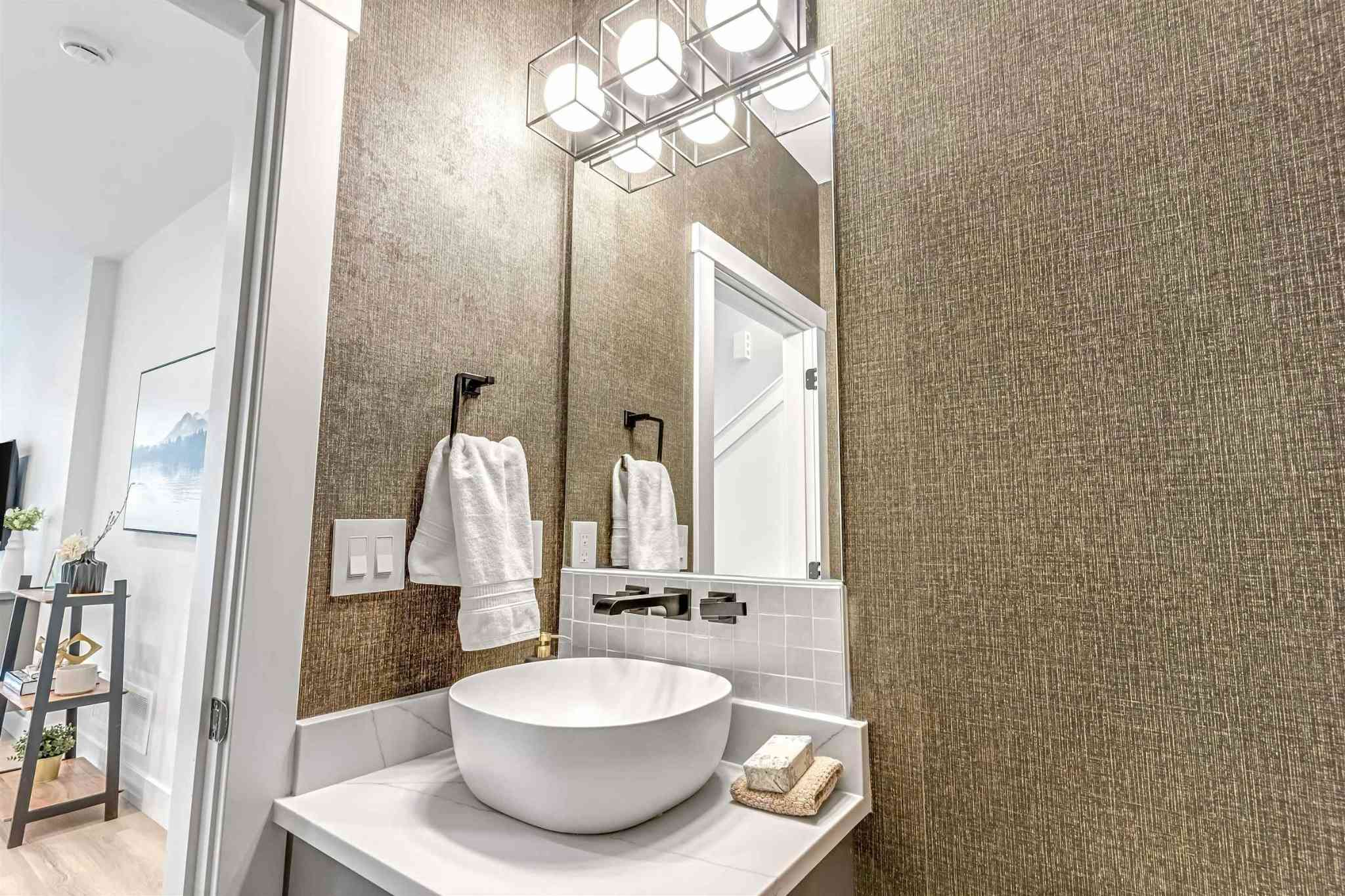 Park Avenue Townhomes in Langley – photo 16
