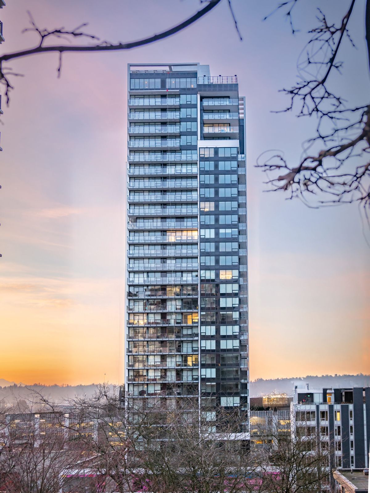 Ovation in New Westminster – photo 2