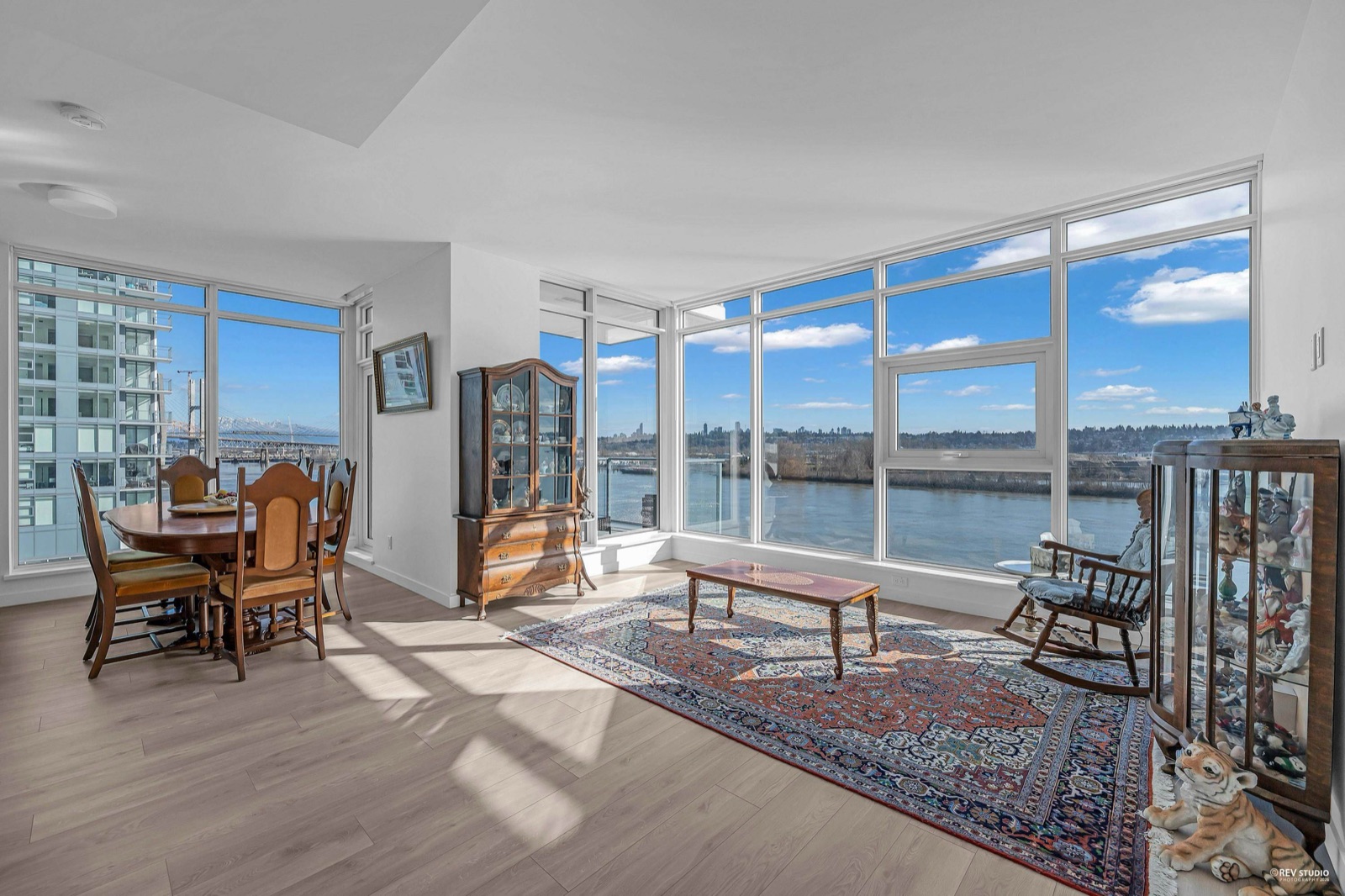 Pier West in New Westminster – photo 10