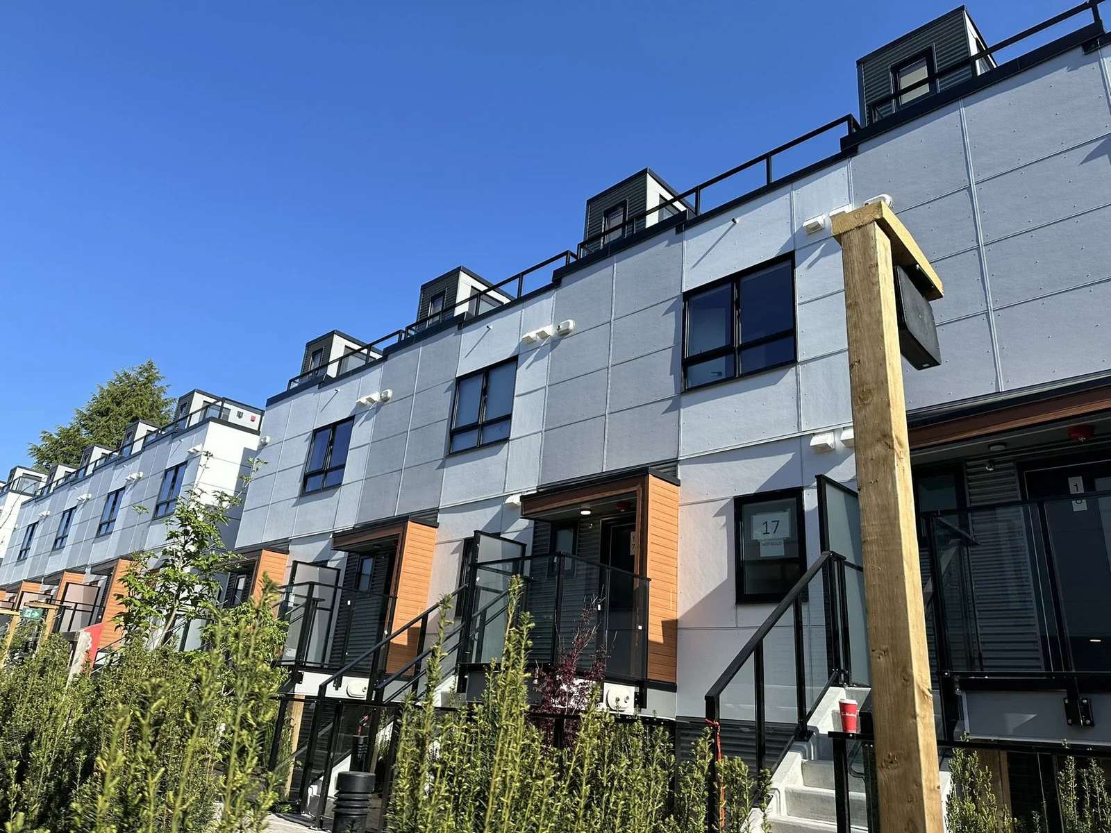 Lilibet in Vancouver – photo 6